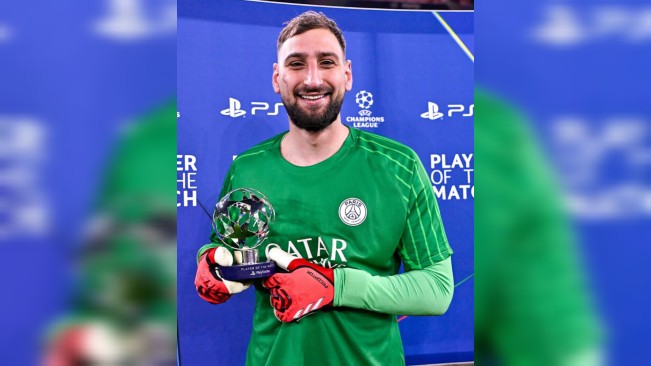 Donnarumma mendapatkan gelar MVP. [Instagram]